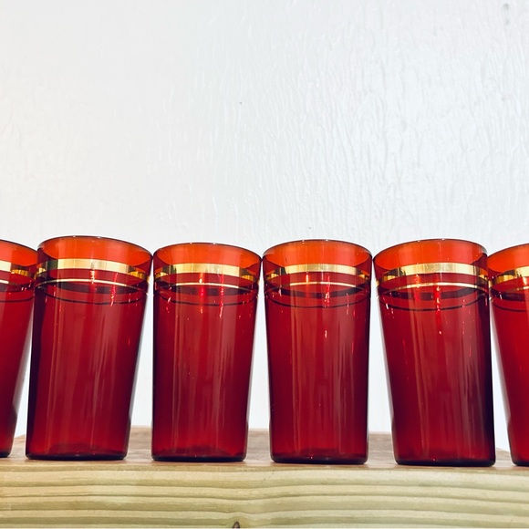 Set Of 6 Vintage Ruby Red With Gold Trim Drinking Glasses/ Vintage Glassware - Picture 10 of 14